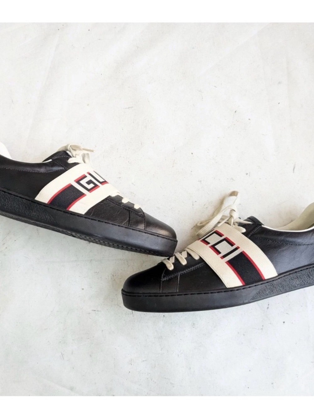 (GG523469) GUCCI ACE STRIPE IN BLACK LEATHER